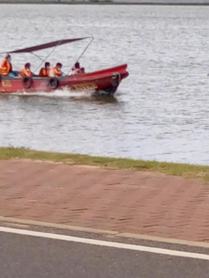 Coconut Island Yala Safari Place ทิซซามาฮารามา ภายนอก รูปภาพ