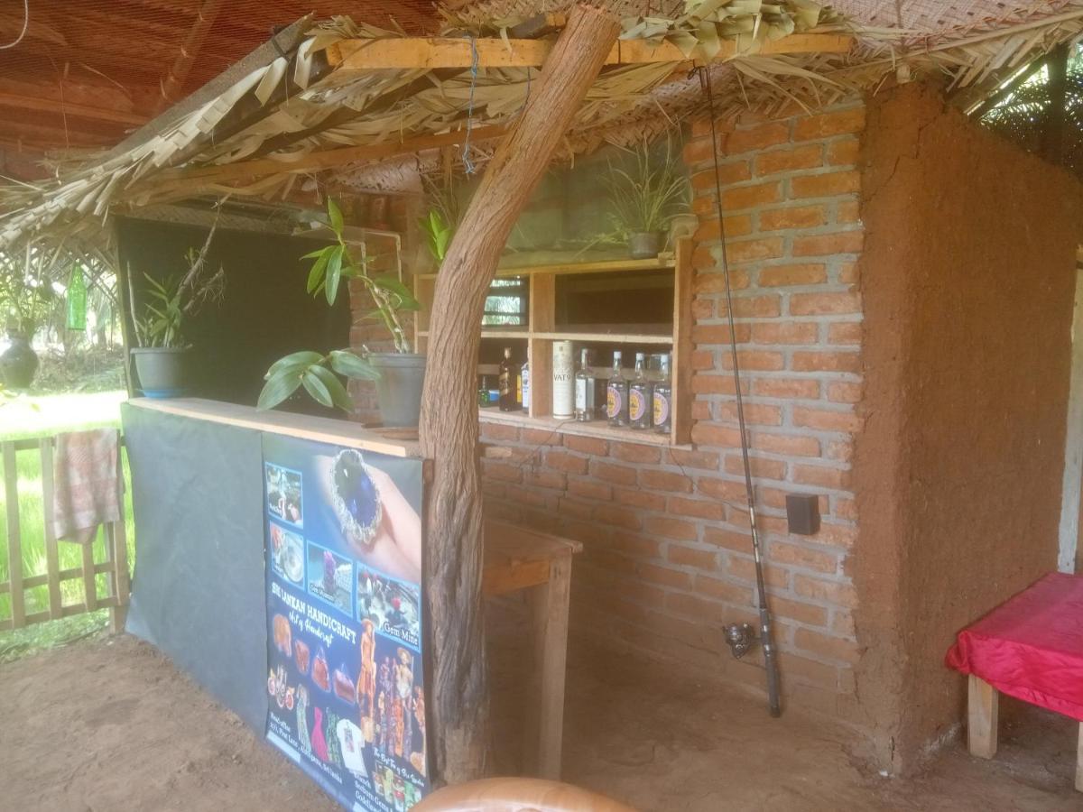 Coconut Island Yala Safari Place ทิซซามาฮารามา ภายนอก รูปภาพ